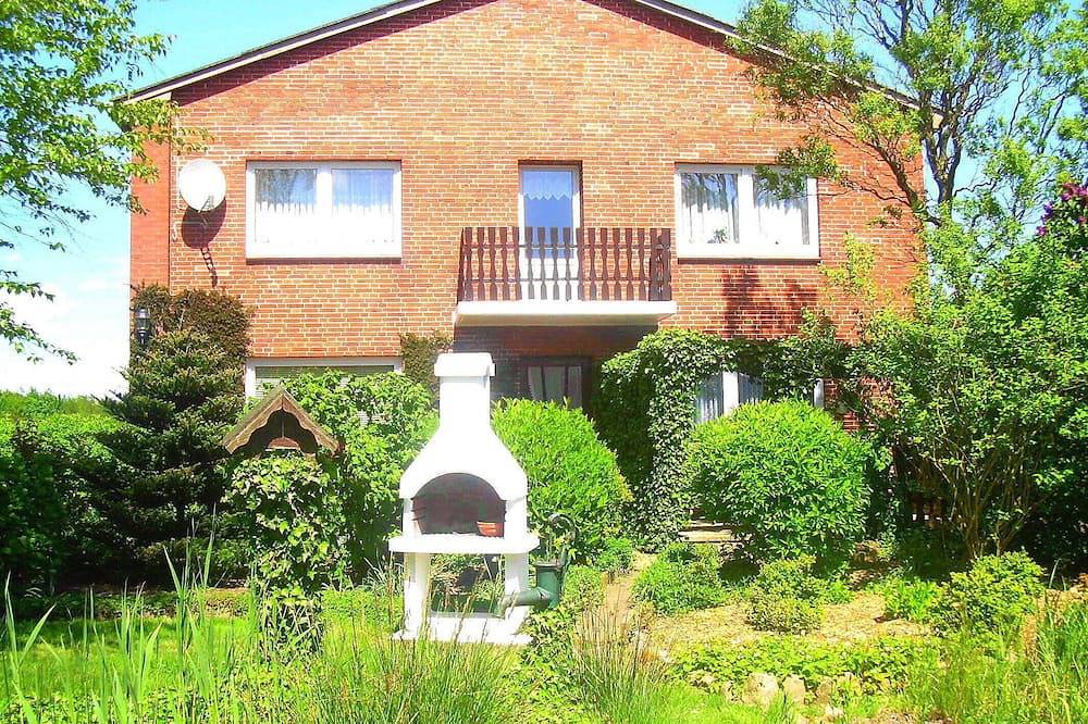 Ganze Wohnung, Auf den Spuren von Theodor Storm. Ruhige, ländliche Idylle - zurück zur Natur. in Schwabstedt, Eider-Treene-Sorge