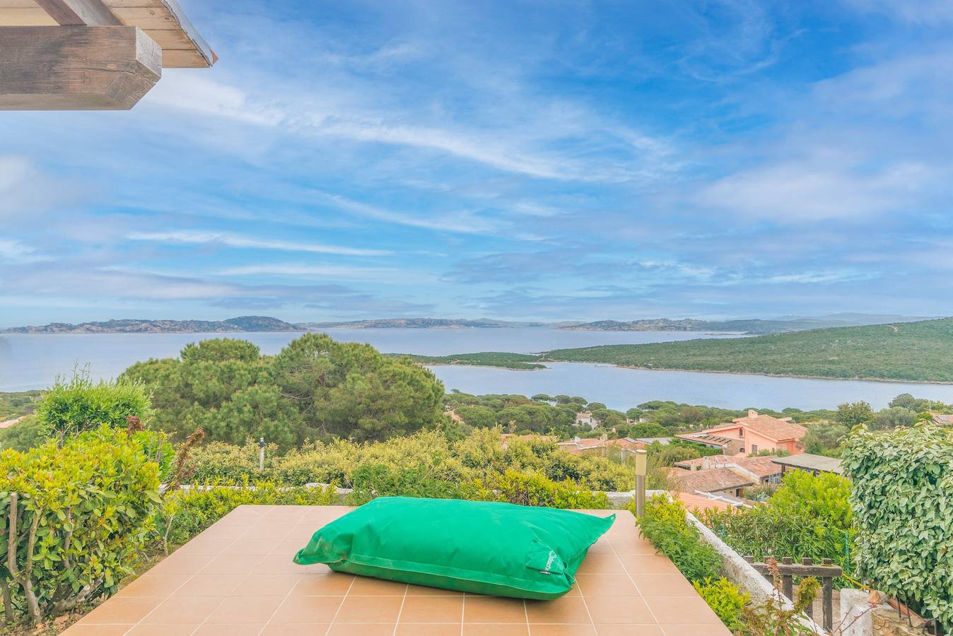 Villa "Bella" con vista mare, 2 terrazze e aria condizionata in Conca Verde, Santa Teresa Gallura