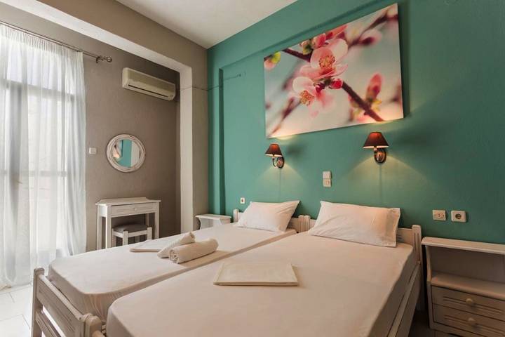 Hôtel pour 3 personnes, avec vue et balcon dans Loutró - 2