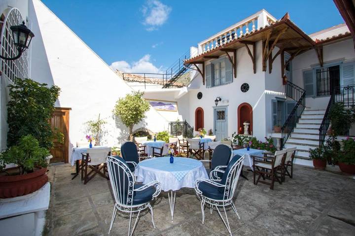 Maison d’hôte pour 4 personnes, avec vue et jardin