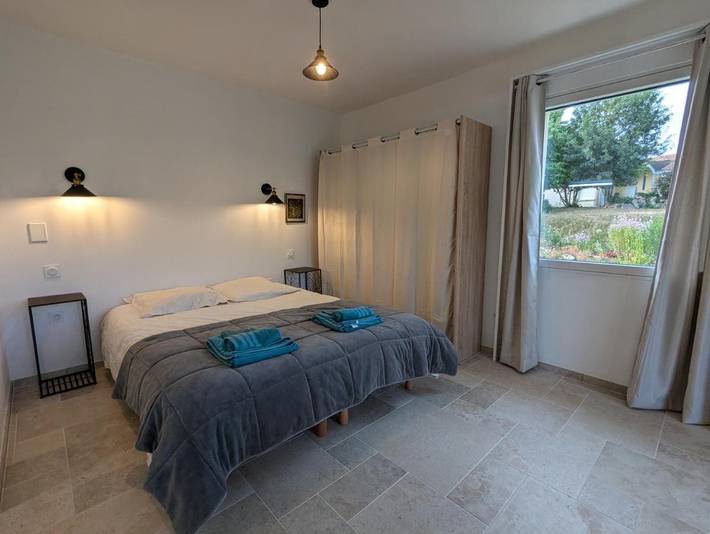 Gîte pour 2 personnes, avec terrasse et vue dans Baignes - 3