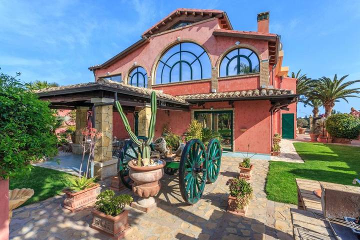 Bungalow pour 6 personnes, avec Jardin dans Sud Sardaigne