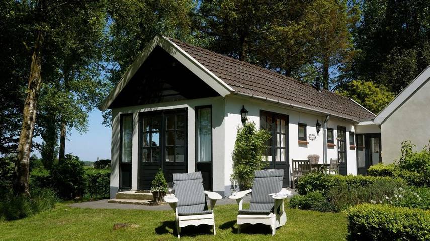 Chambre d’hôte pour 2 personnes, avec vue ainsi que jardin et piscine dans Drenthe