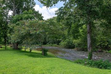 Vacation Apartment for 4 Guests in Tuckaleechee, Blount County, Picture 1