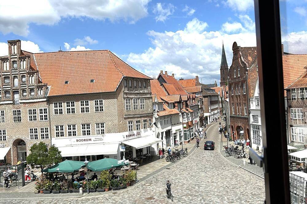 Ganze Wohnung, Stadtblickapartment 10 Himbeere in Lüneburg, Nordheide