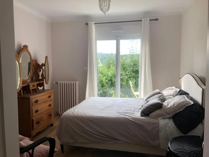 Alojamiento y desayuno para 2 personas, con terraza además de vistas y jardín - 1