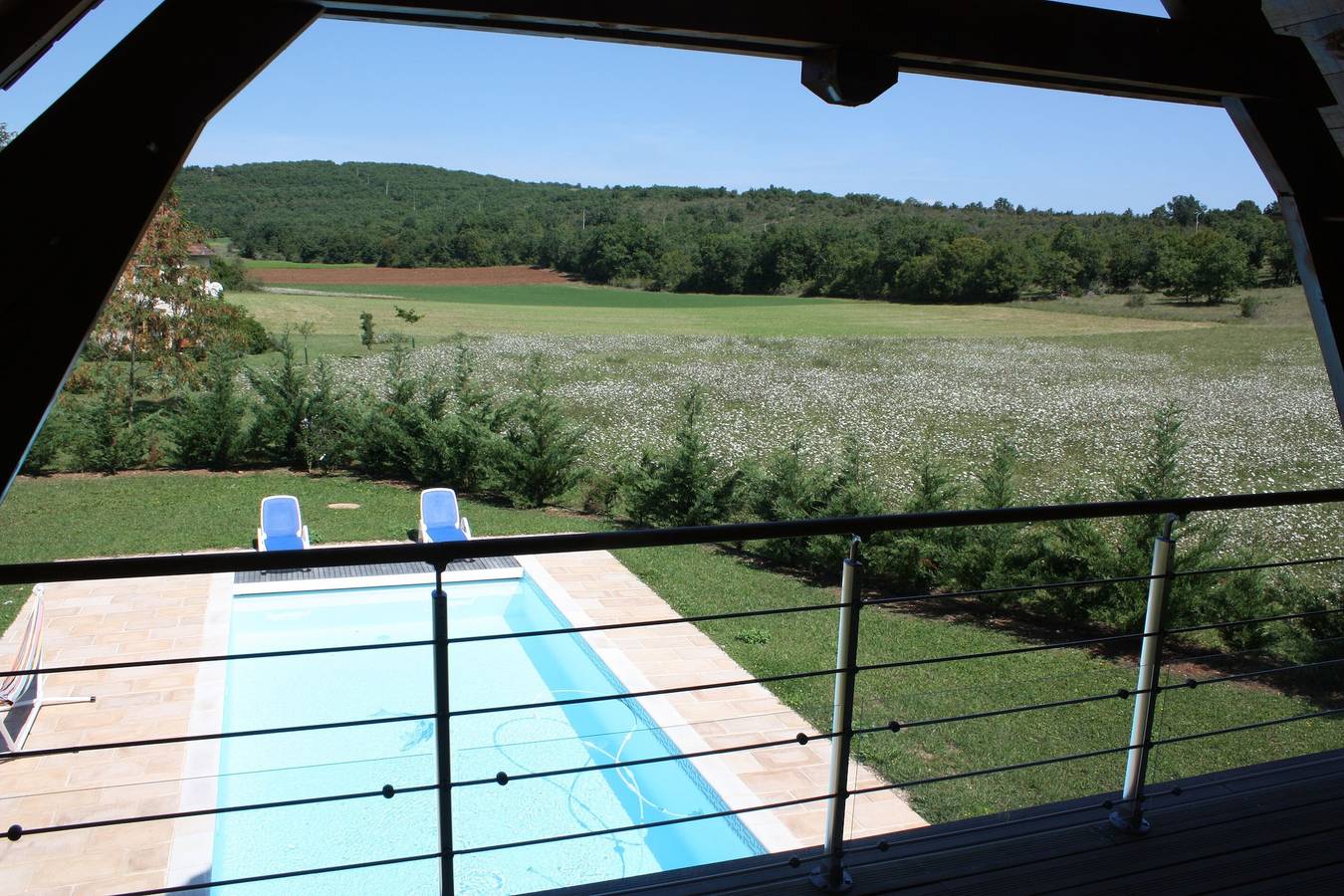 La Bergerie - casa de piedra con piscina privada in Cadrieu, Quercy