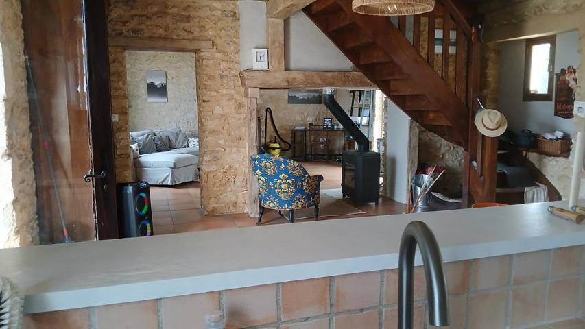 Location de vacances pour 8 personnes, avec terrasse et piscine à Sainte-Foy-de-Longas - 3