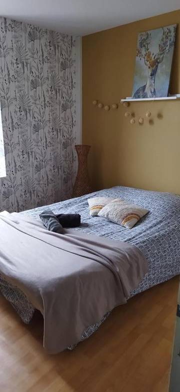 Location de vacances pour 2 personnes, avec terrasse à Montfort-sur-Meu