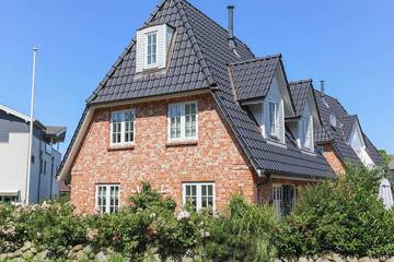 Ferienhaus für 8 Personen, mit Garten und Sauna sowie Terrasse, mit Haustier auf Eiderstedt