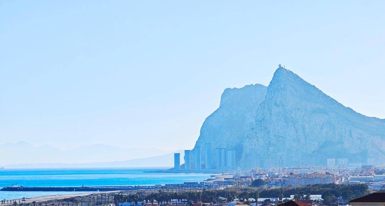Villa de Lujo en Santa Margarita in Santa Margarita (Cadiz), La Línea de la Concepción
