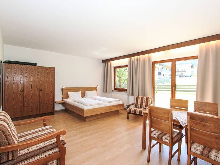 Ferienwohnung für 3 Personen, mit Garten und Ausblick sowie Sauna und Terrasse im Ski-Optimal Hochzillertal - 3