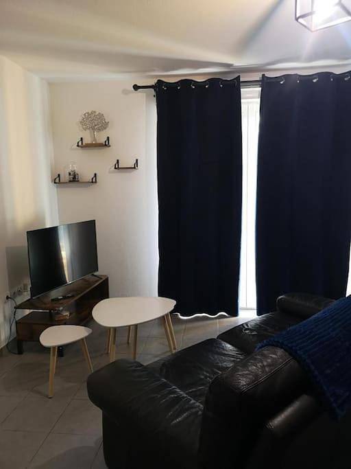 Gîte pour 4 personnes, avec Terrasse à Daux - 2