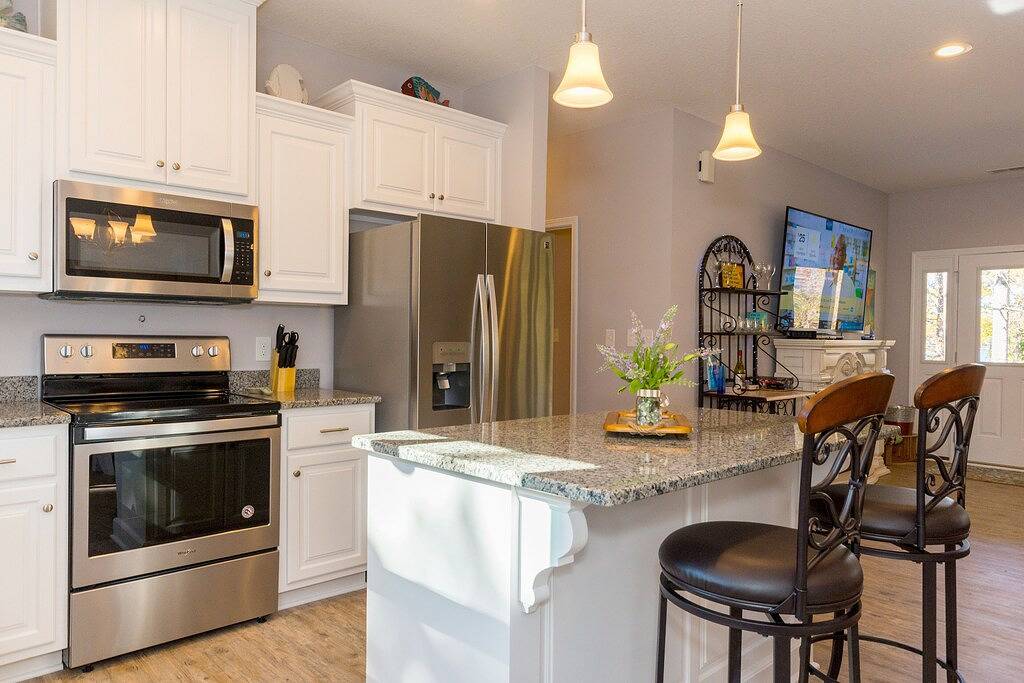 Paradies am Martinsee! Neues schönes Haus für Auburn Football Wochenenden! in Lake Martin