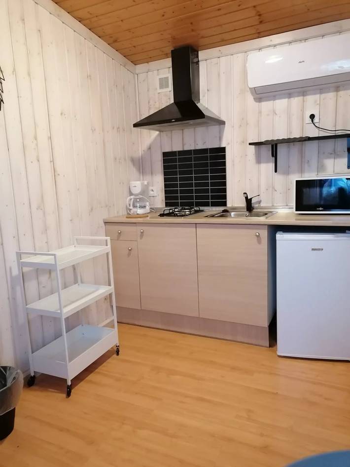 Chalet pour 2 personnes, avec jacuzzi, animaux acceptés dans les Bouches-du-Rhône - 2