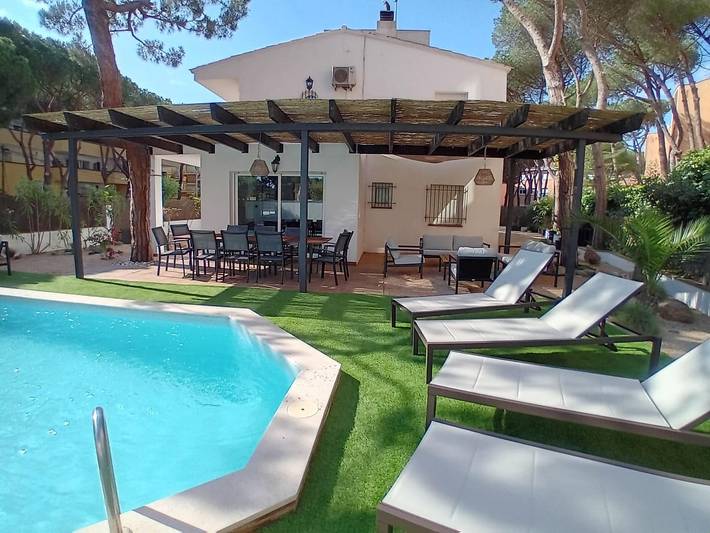 Casa de vacaciones para 10 personas, con balcón y jardín - 1