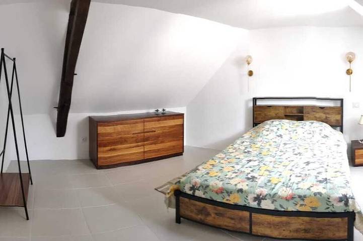 Location de vacances pour 2 personnes, avec jardin dans Huillé - 3