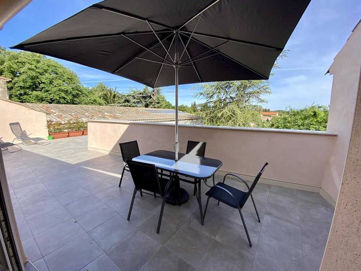 Gîte pour 4 personnes, avec jardin à Roquefort-des-Corbières - 2