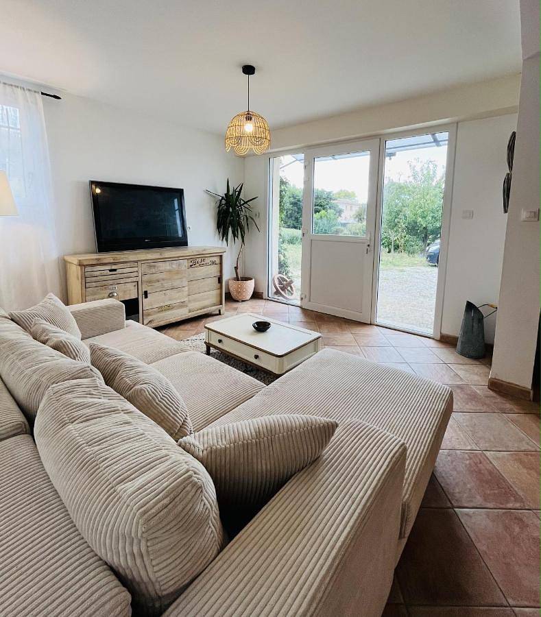 Appartement entier, Les cigales - souplex cosy et calme in Mas-Saintes-Puelles, Région de Carcassonne