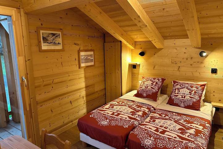 Chalet pour 10 personnes, avec jardin et balcon à Cordon - 4