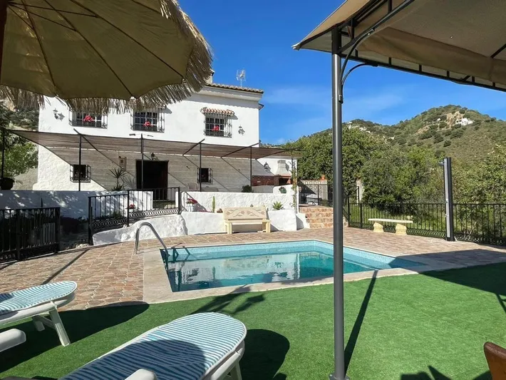 Casa de vacaciones para 5 personas, con piscina además de vistas y jardín, Familias con niños - 1