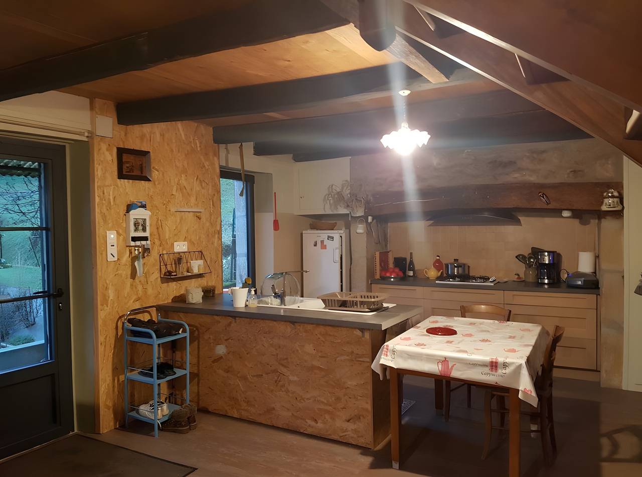 Maison de vacances « Location Fermette » avec piscine privée, terrasse et jardin privatifs in Goulles, Région de Tulle