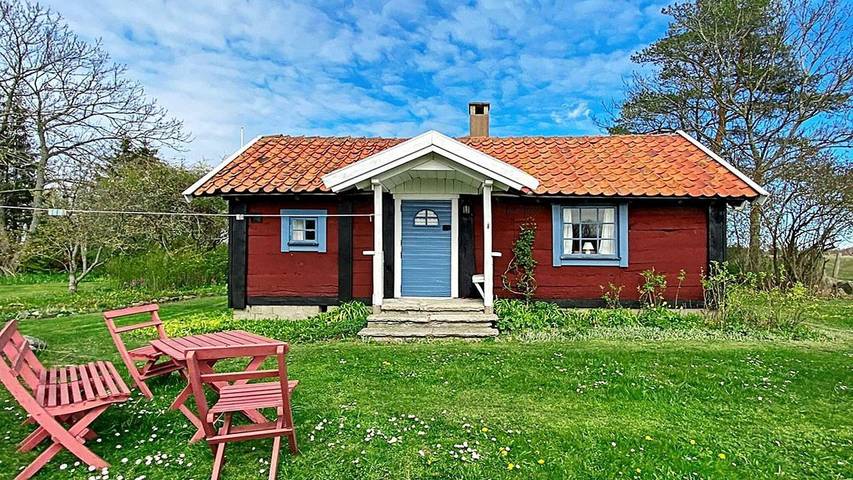 Hus för 4 Personer, med trädgård i Borgholm