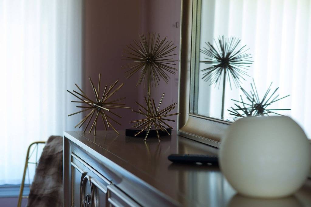 Modernes Landhaus, das haustierfreundlich ist und einen eingezäunten Garten hat. in Lancaster County