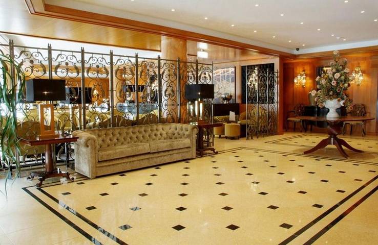 Hotel für 10 Personen - 1