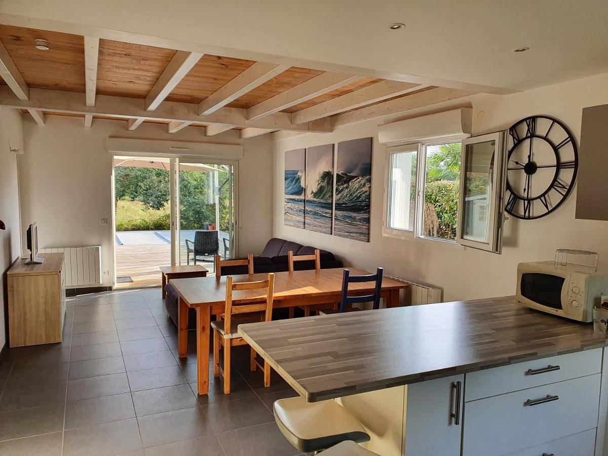 Three-Bedroom House in Tosse, Côte d’Argent