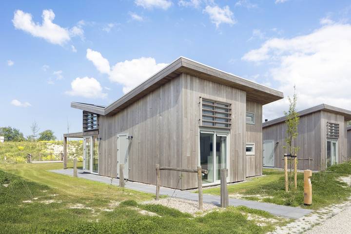Bungalow für 6 Personen, mit Balkon/Terrasse und Terrasse sowie Garten und Sauna