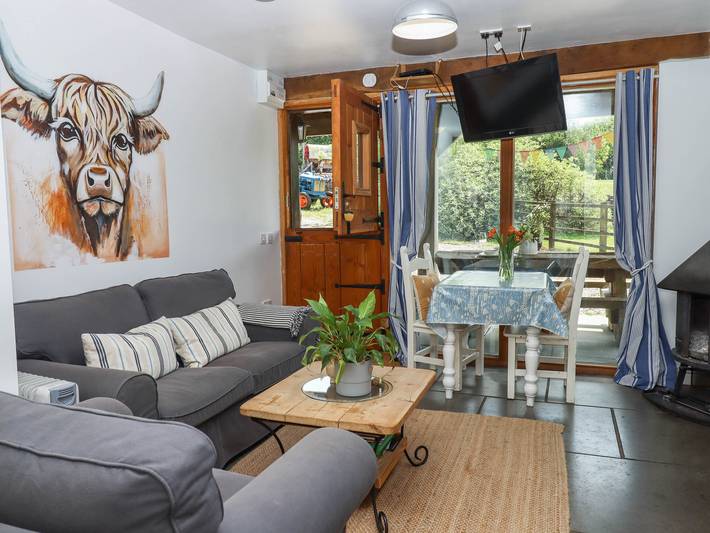Buckleigh Lodge in Kingsteignton, Devon