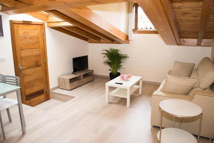 Apartamento de vacaciones para 5 personas, con Balcón además de Terraza y Vistas en Llanes
