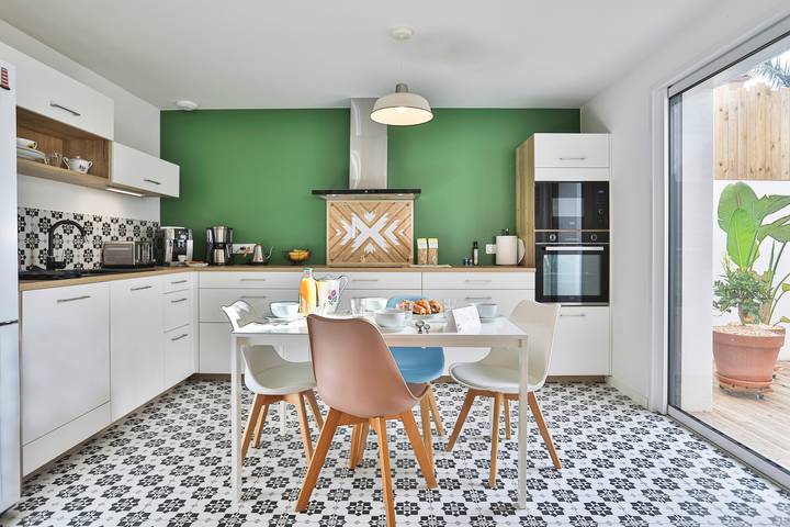 Location de vacances pour 8 personnes, avec Terrasse et Jardin à Brem-sur-Mer - 3