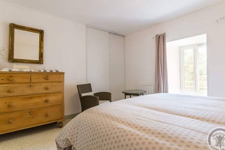 Gîte pour 4 personnes, avec Terrasse et Jardin à Coutances - 4