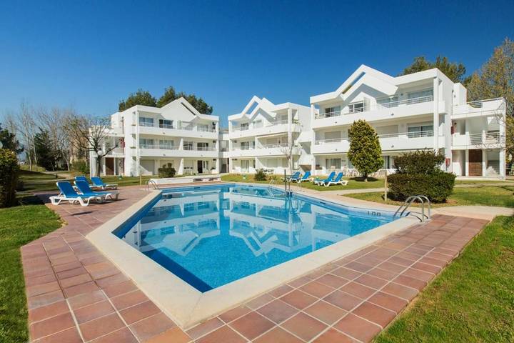 Location de vacances pour 5 personnes, avec Balcon et Terrasse ainsi que Jardin et Bassin pour enfant dans Las Palmeras