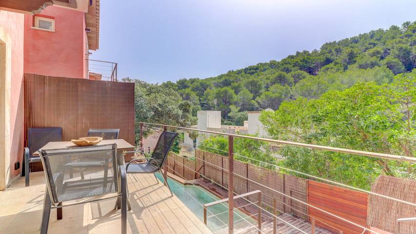 Ferienhaus für 5 Personen, mit Balkon und Terrasse sowie Garten und Pool in Pollença