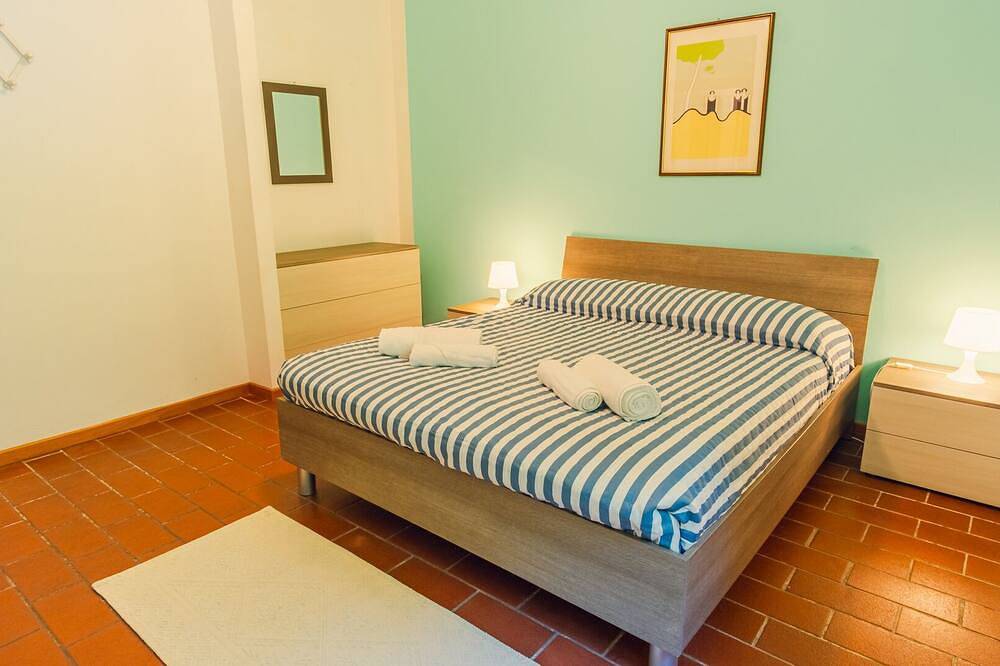 Wohnstätte-Seeblick-Eigenes Badezimmer-Apartment-vacanze lago di garda in Costermano, Gardasee-Berge
