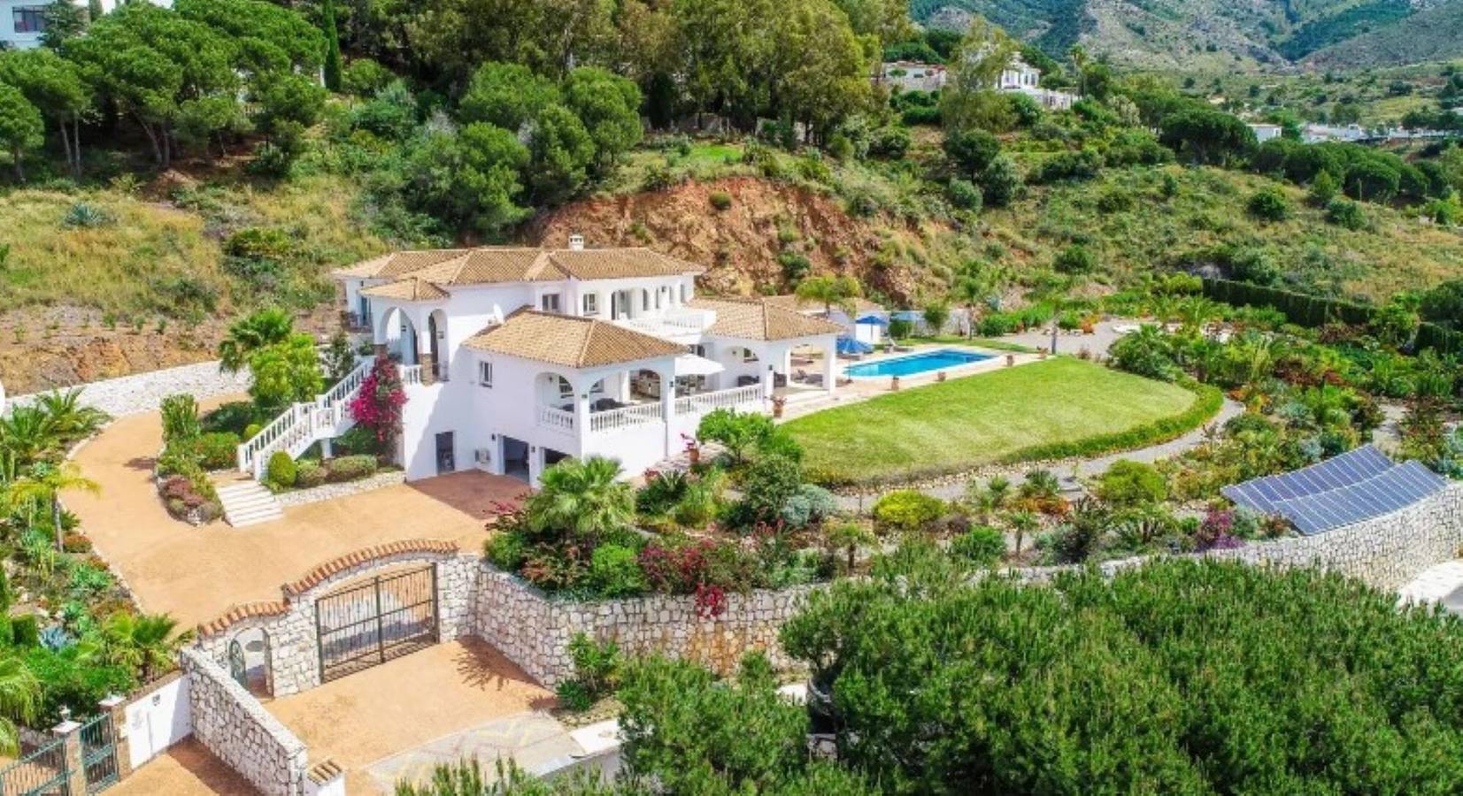 Villa 'Mirador De Valtocado' met Zeezicht, Wi-Fi en Airconditioning in Urbanización Pueblo Valtocado, Mijas