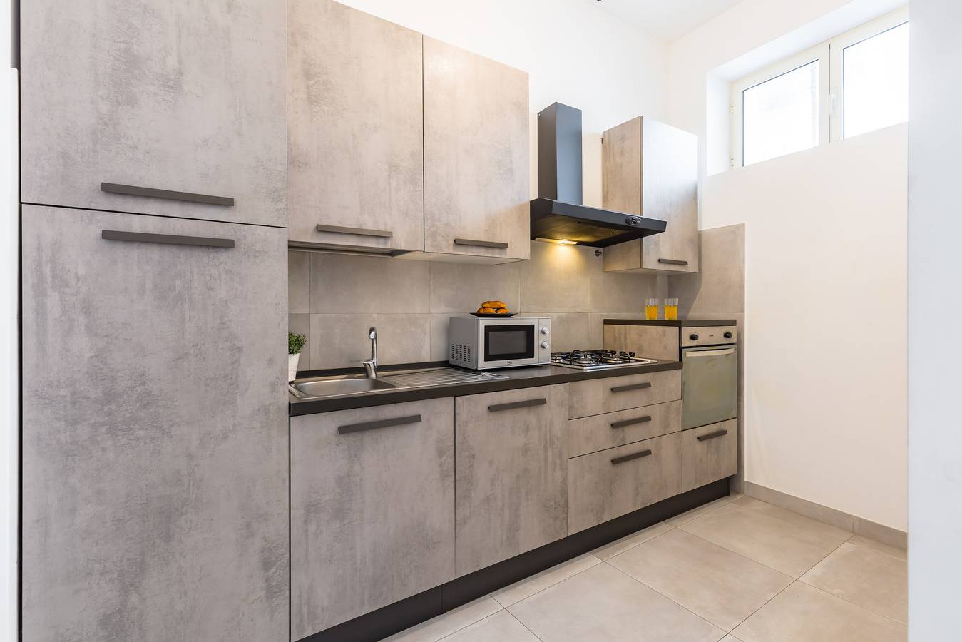 Geheel appartement, Forino Central in Napels, Provincie Naples