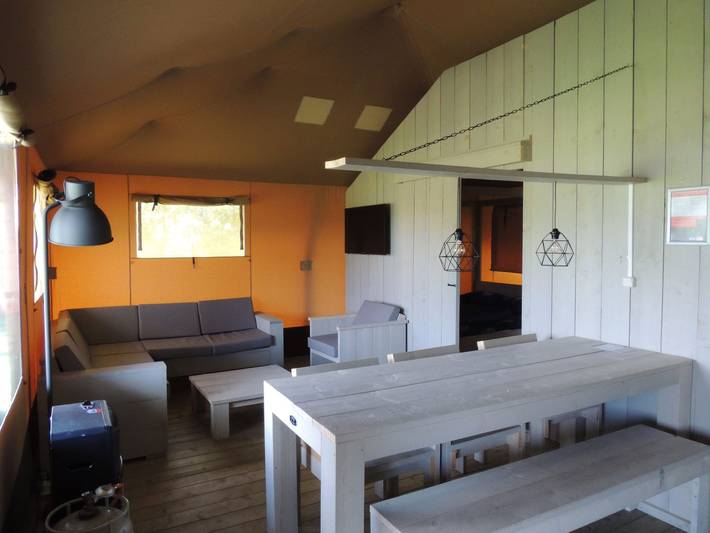 Camping für 8 Personen, mit Terrasse und Pool, mit Haustier in Gelderland - 3