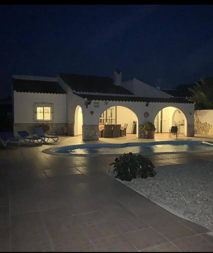 Casa rural para 6 personas, con piscina y terraza en Arboleas