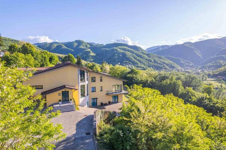 Villa per 8 persone, con giardino e idromassaggio in Garfagnana
