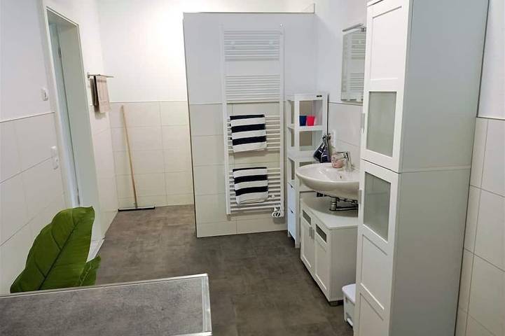 Ganze Wohnung, 2-Bett-Ferienwohnung Monika bis 4 Pers. - Ferienhaus Egger in Üdersdorf, Vulkaneifel