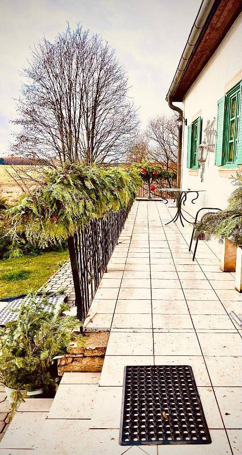 Gîte pour 6 personnes, avec sauna et vue ainsi que balcon et piscine à Rozvadov