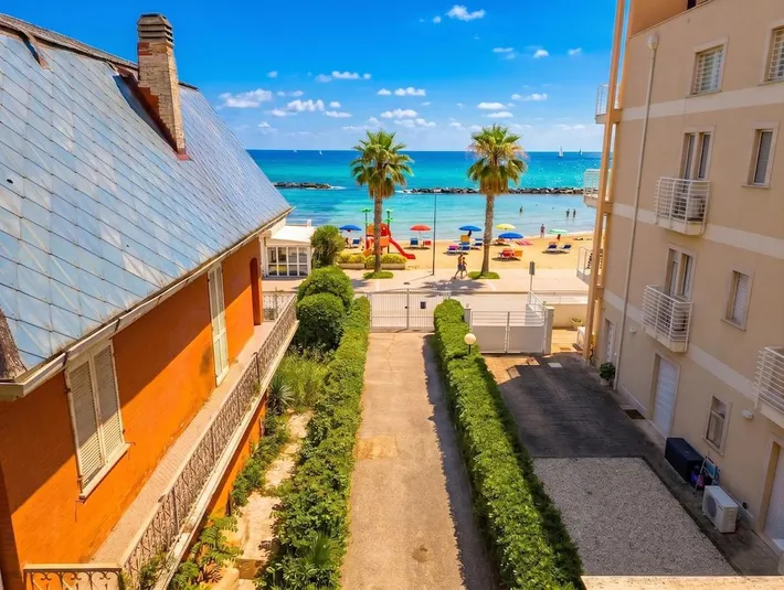 Ferienwohnung für 3 Personen, mit Ausblick und Balkon - 1