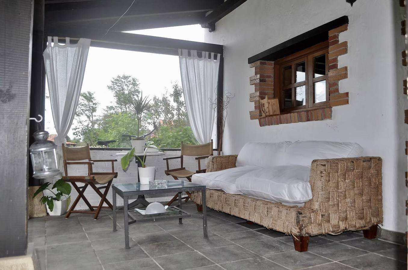 Apartamento entero, Apartamento 'Kety 2' con vistas a la montaña, terraza privada y Wi-Fi in Serdio, Val de San Vicente