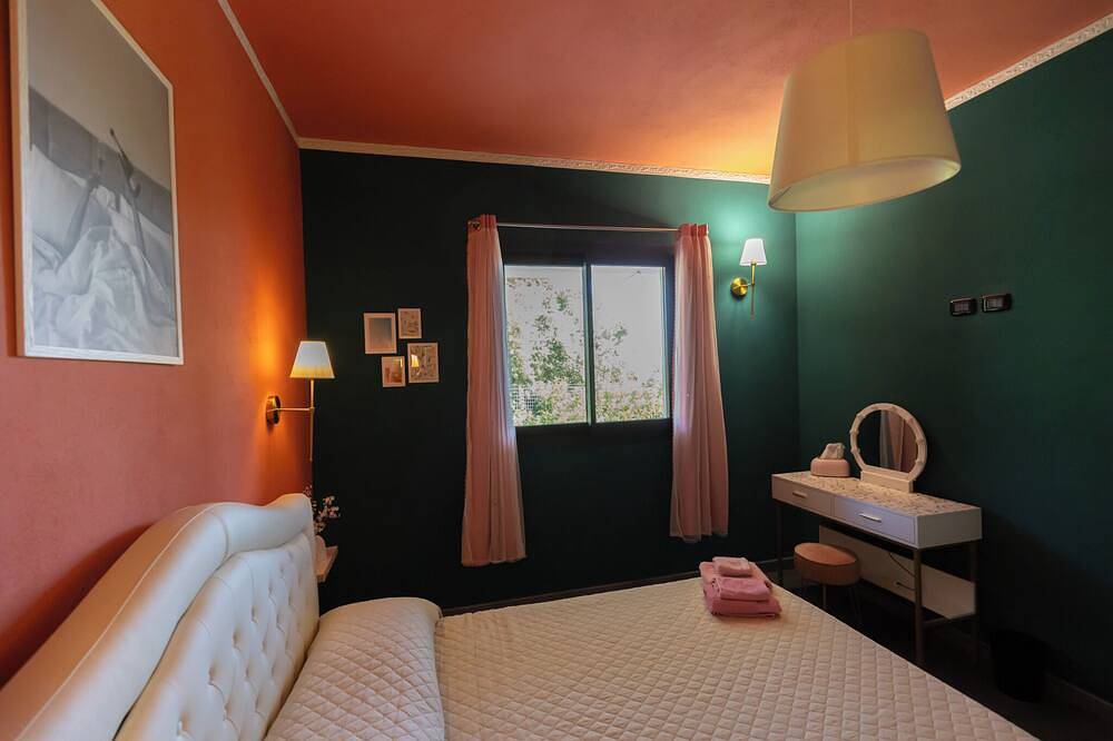 Xihouse, our best Double Room in a green park. in Iglesias, Iglesiente