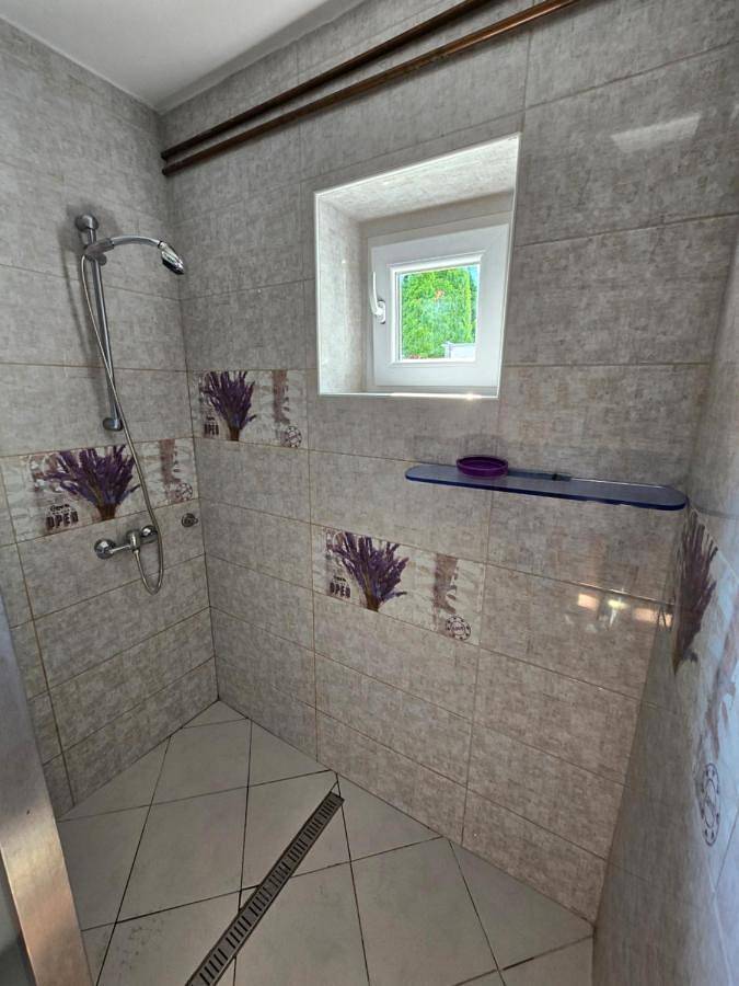 Gîte pour 7 personnes, avec vue et terrasse à Kranj - 3