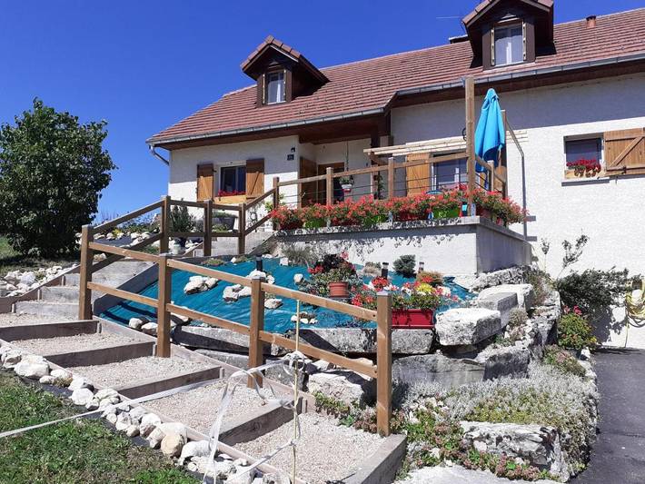 Gîte pour 6 personnes, avec jardin à Prénovel